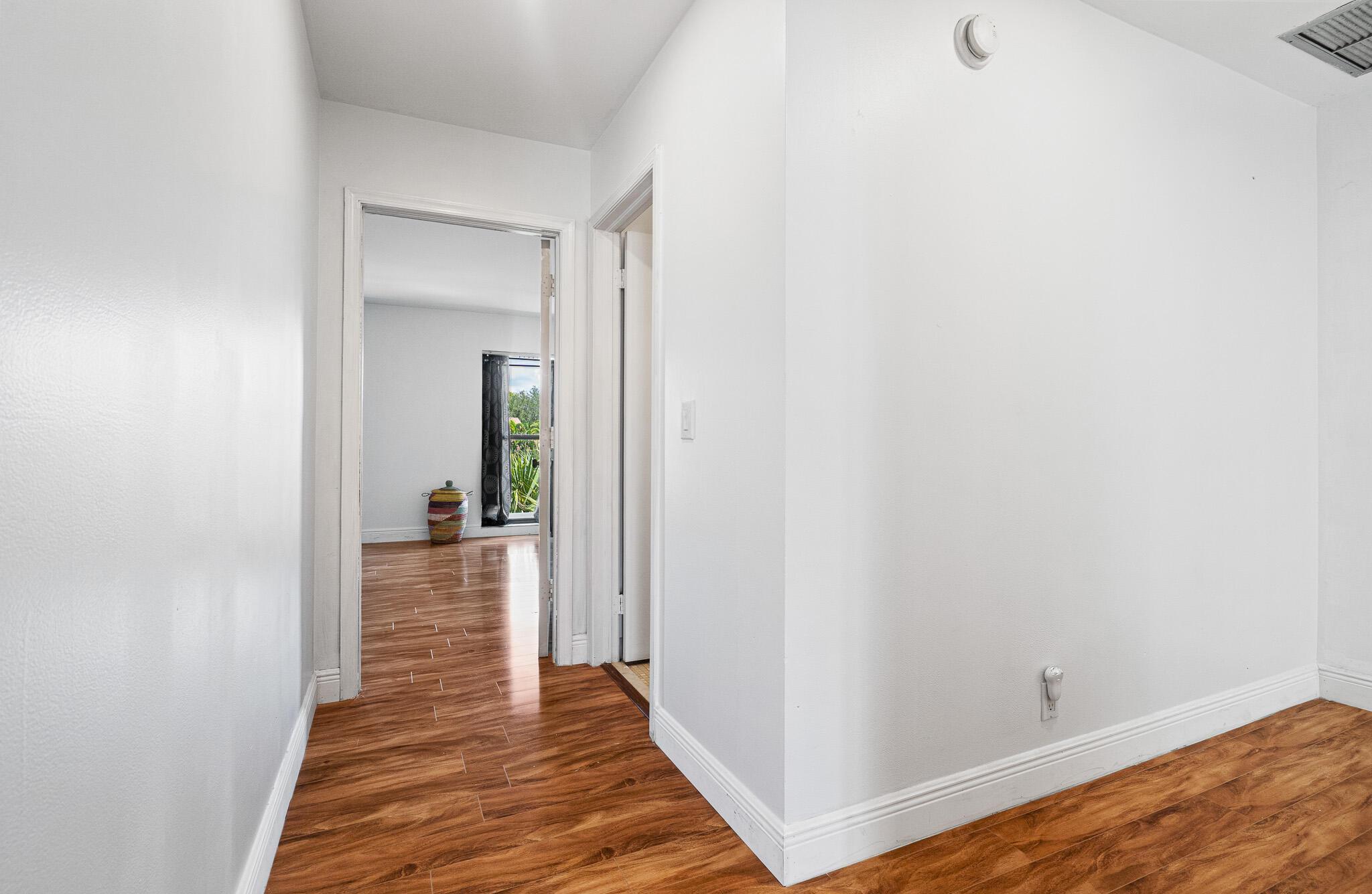 JOGGERS RUN - Residential