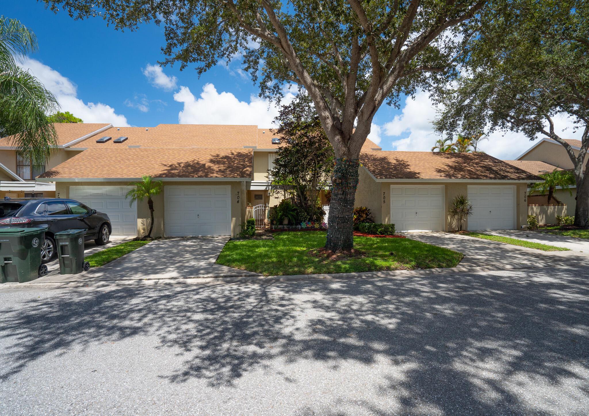 JOGGERS RUN - Residential