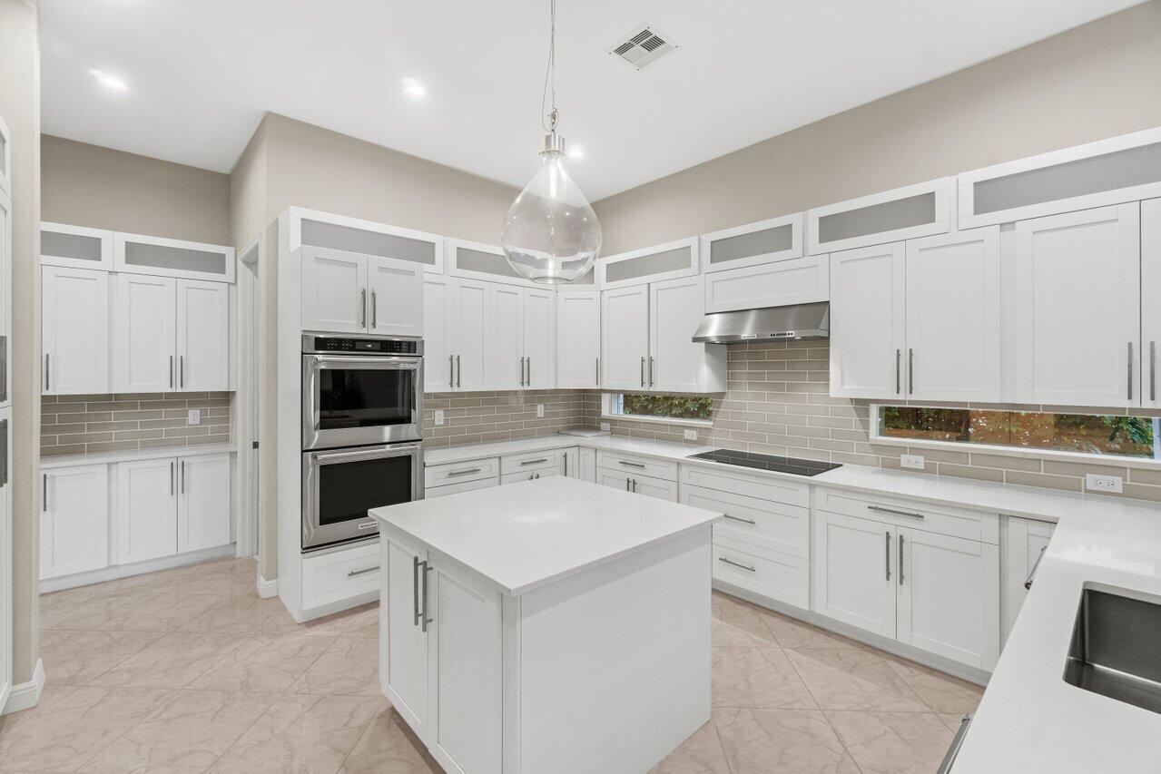 9586 Campi Drive