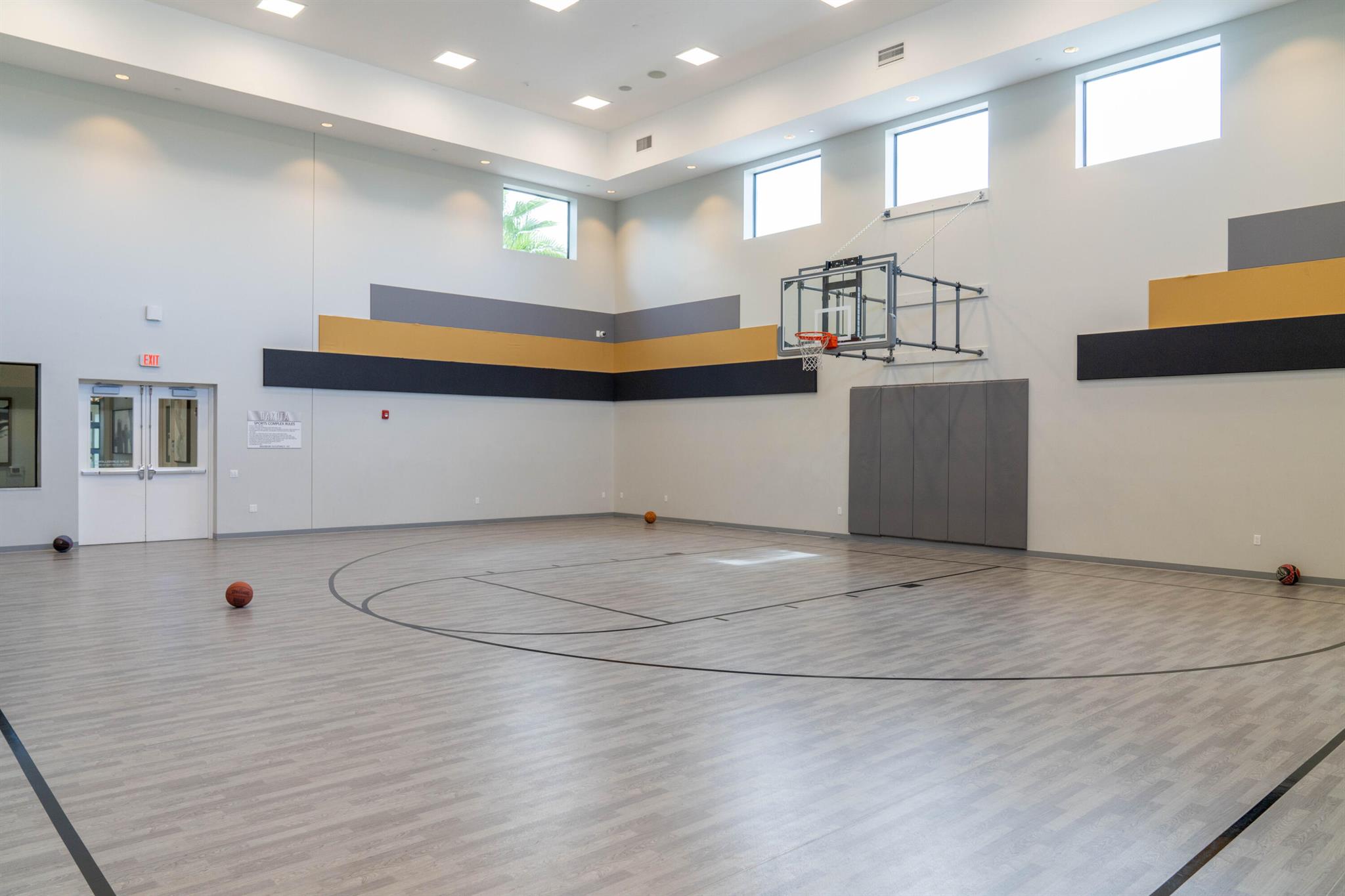 DAKOTA - Residential Lease