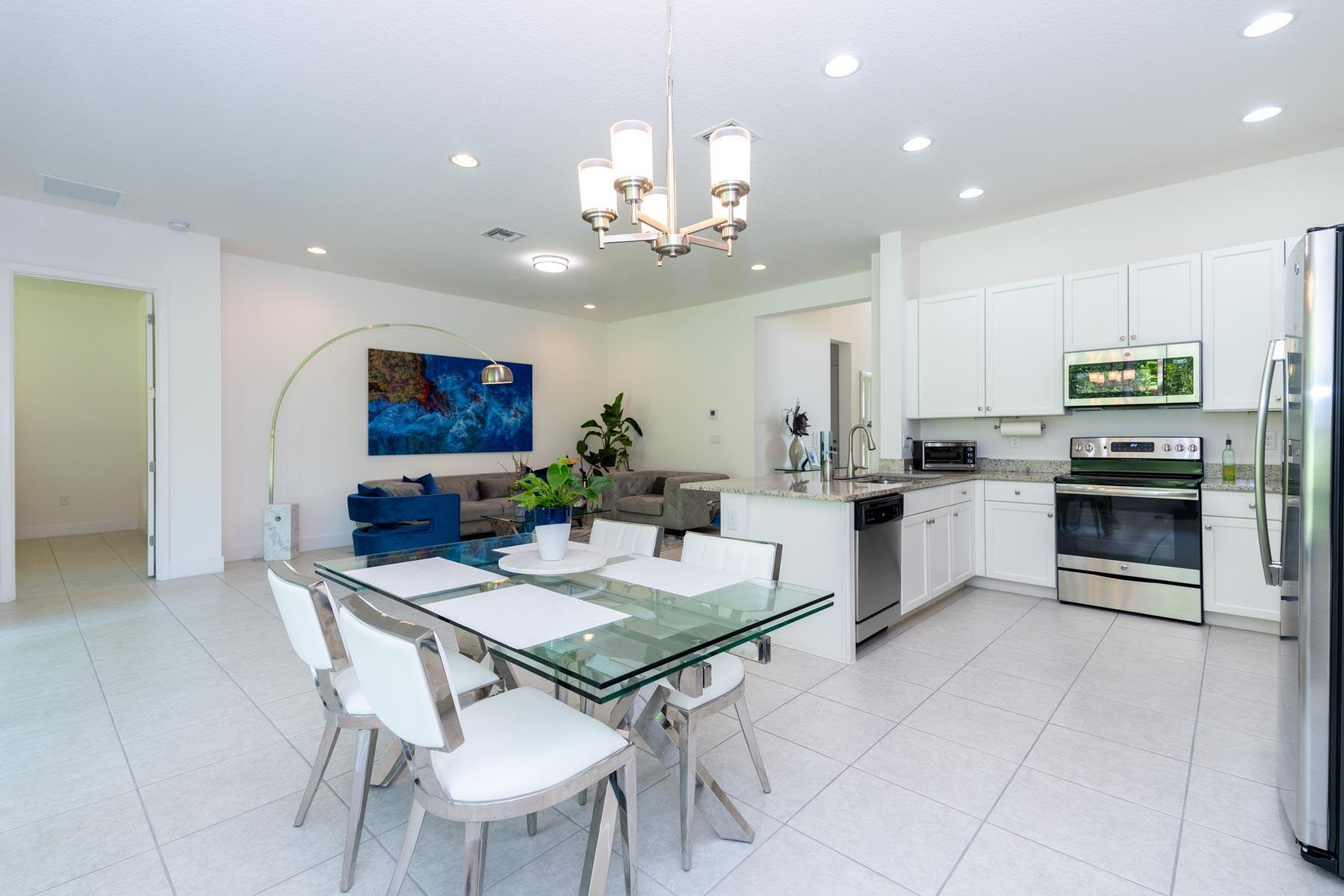 DAKOTA - Residential Lease