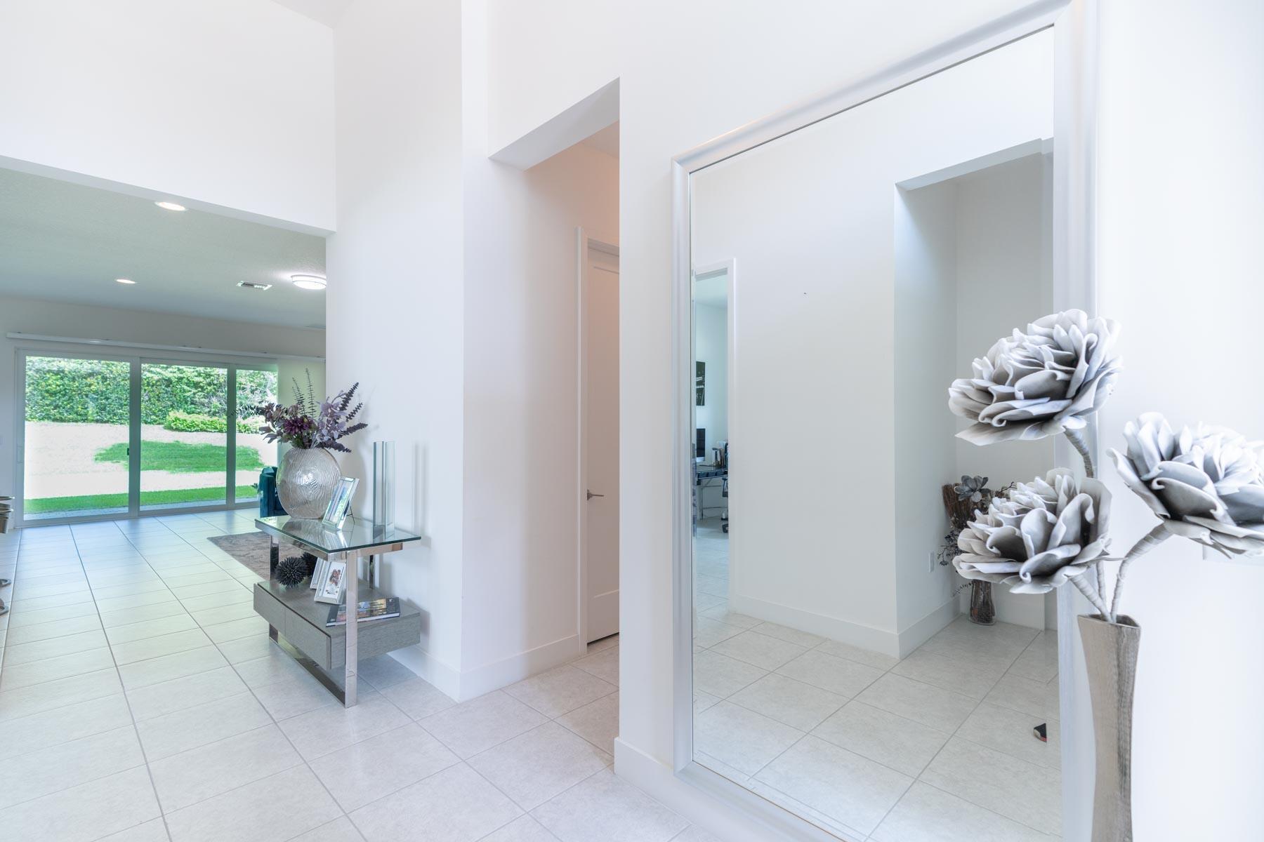 DAKOTA - Residential Lease