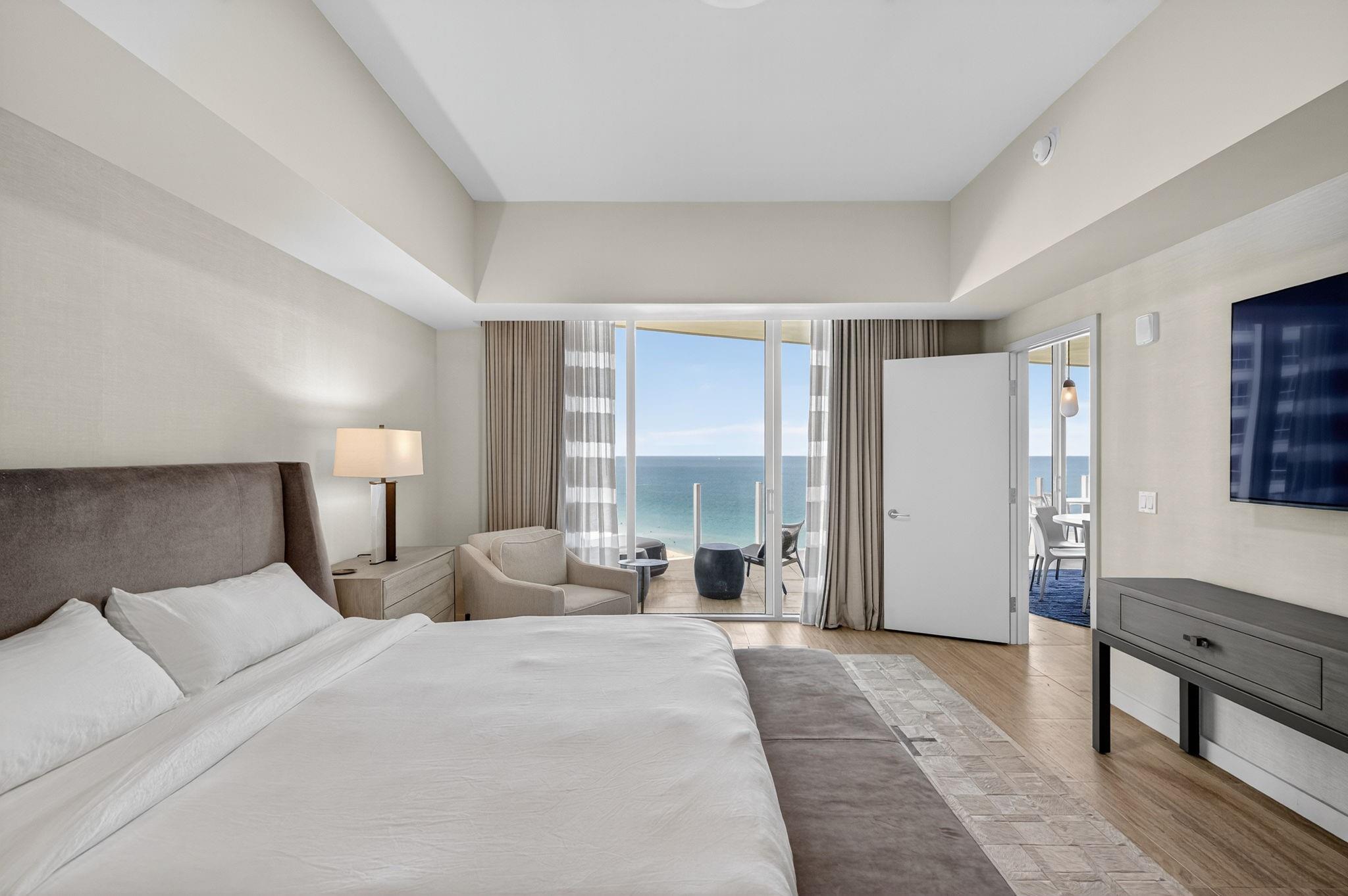 Four Seasons - Residential Lease