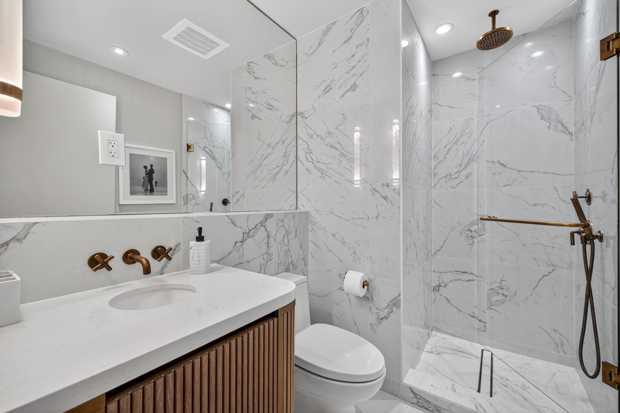 Four Seasons - Residential Lease