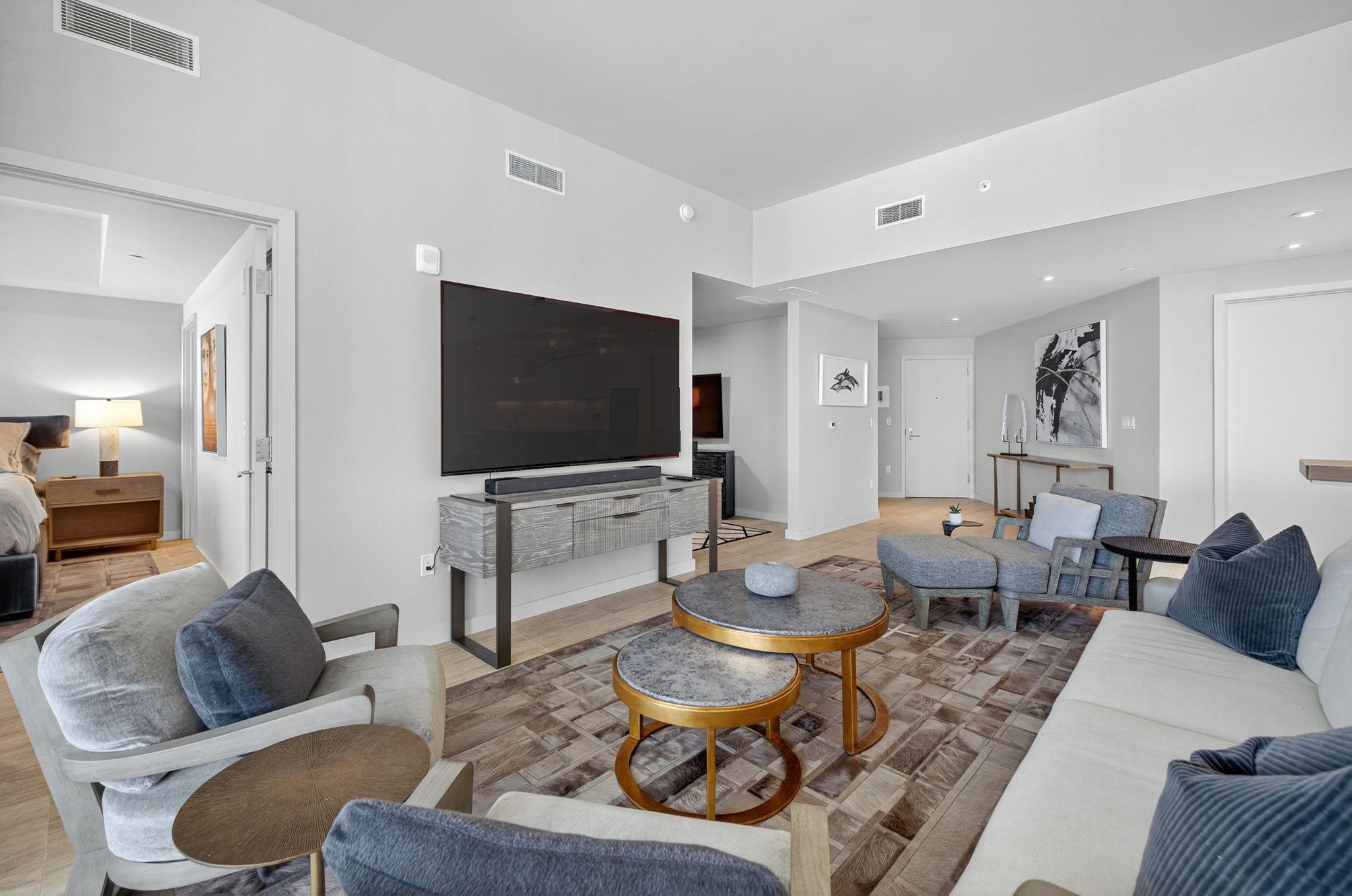 Four Seasons - Residential Lease