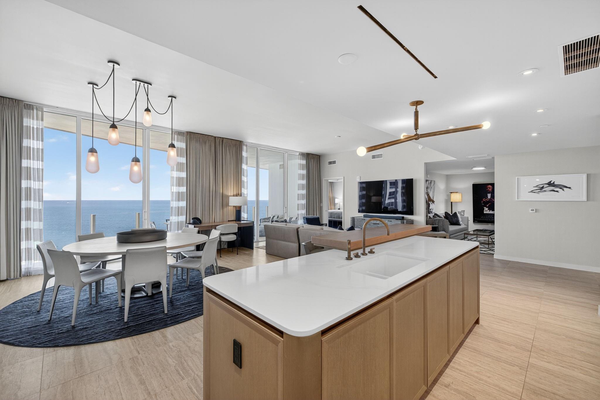 Four Seasons - Residential Lease