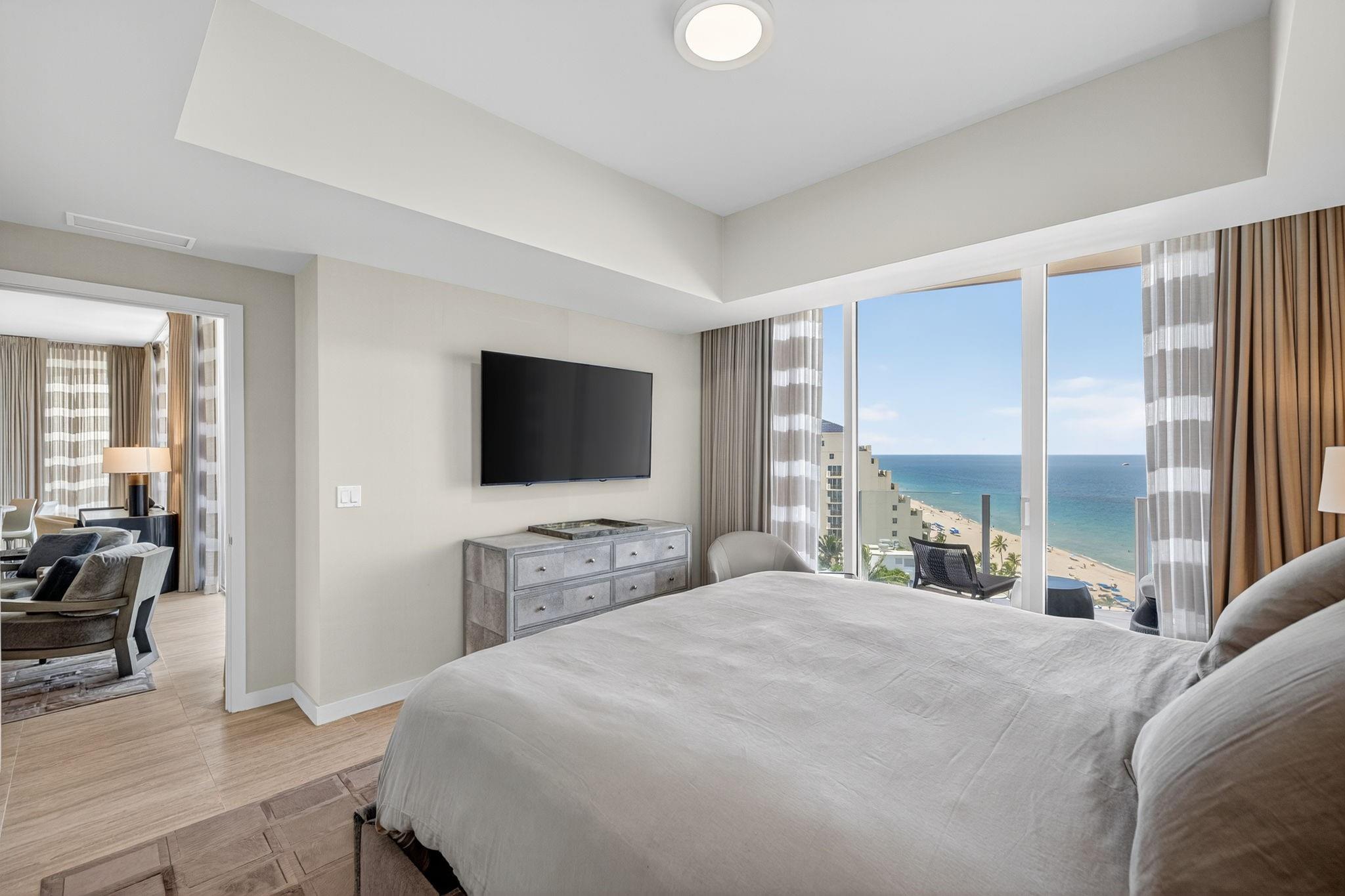 Four Seasons - Residential Lease