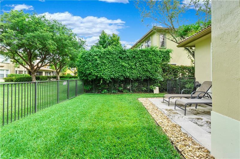 HERON BAY SOUTH - Residential