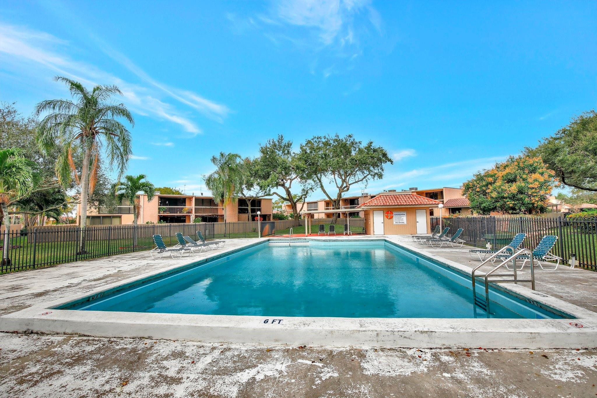 Golfwood - Residential