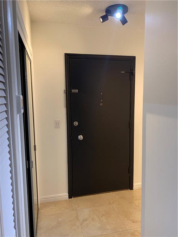 Imperial Point Colonnades - Residential