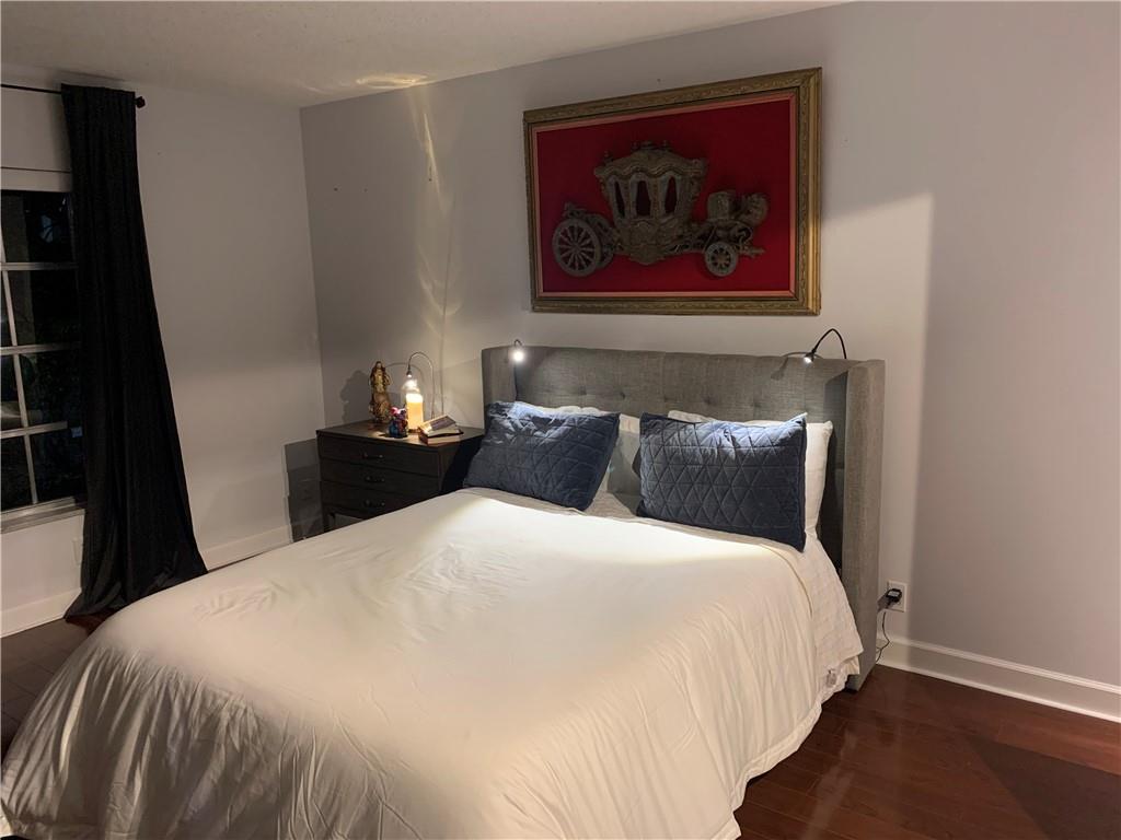 Imperial Point Colonnades - Residential