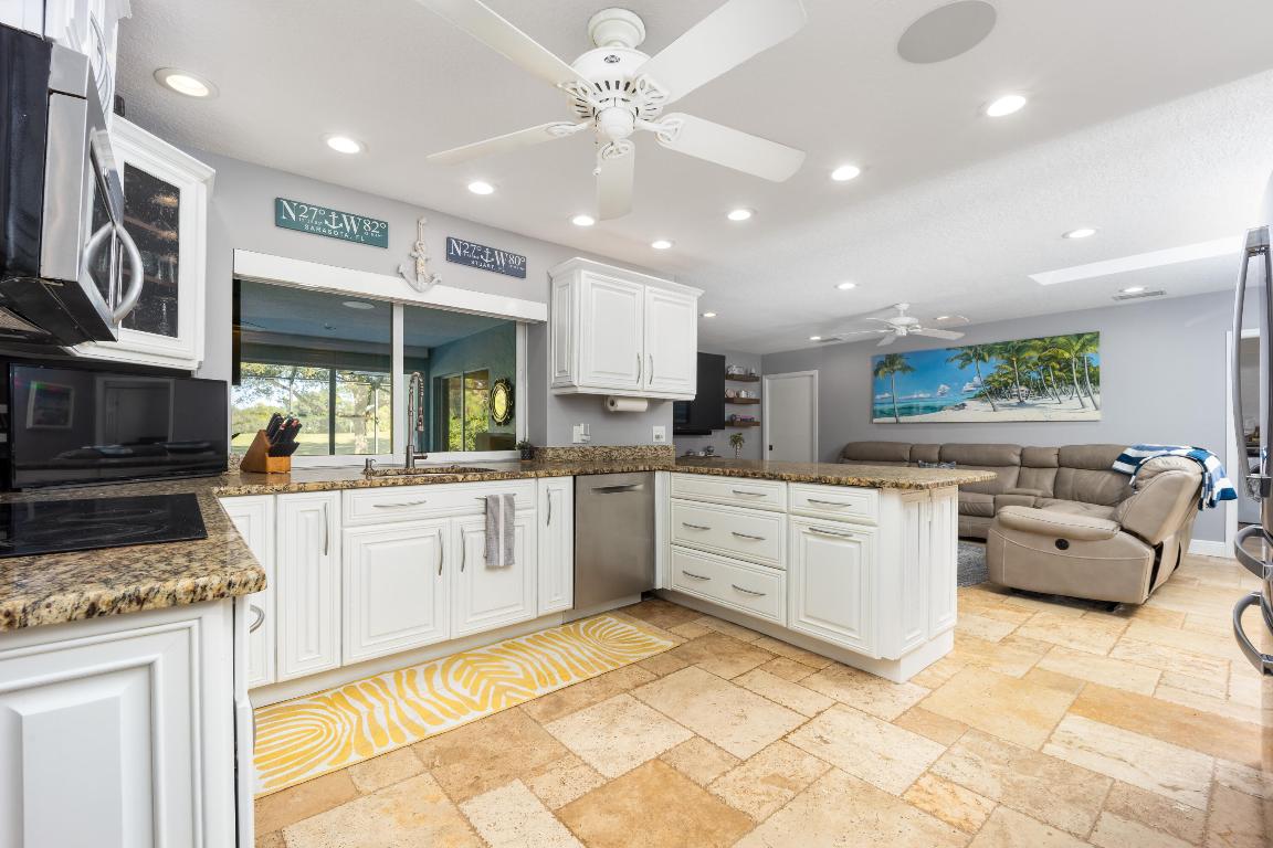 YACHT & COUNTRY CLUB OF STUART - Residential