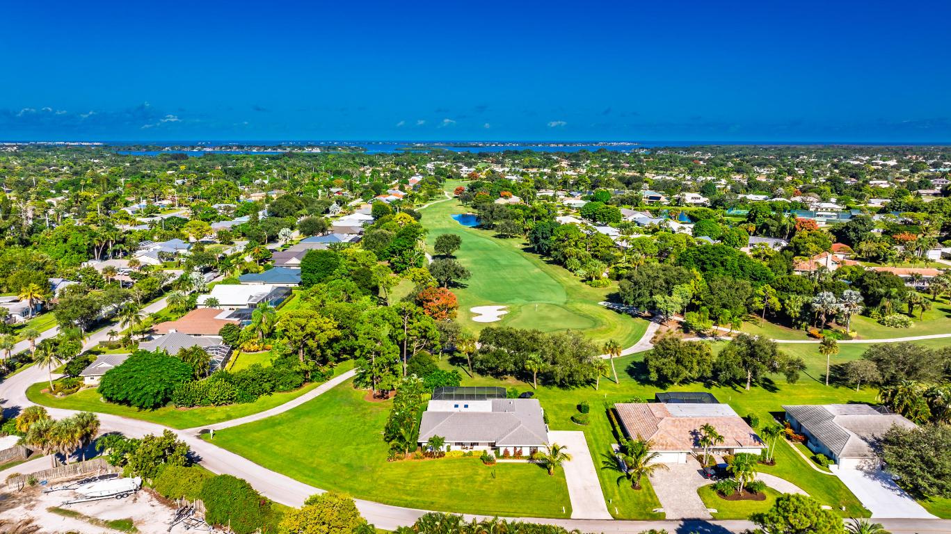 YACHT & COUNTRY CLUB OF STUART - Residential