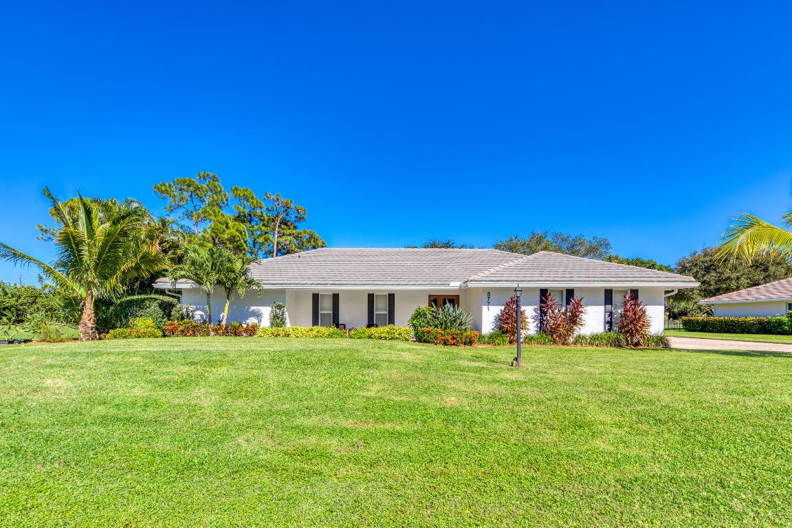 YACHT & COUNTRY CLUB OF STUART - Residential