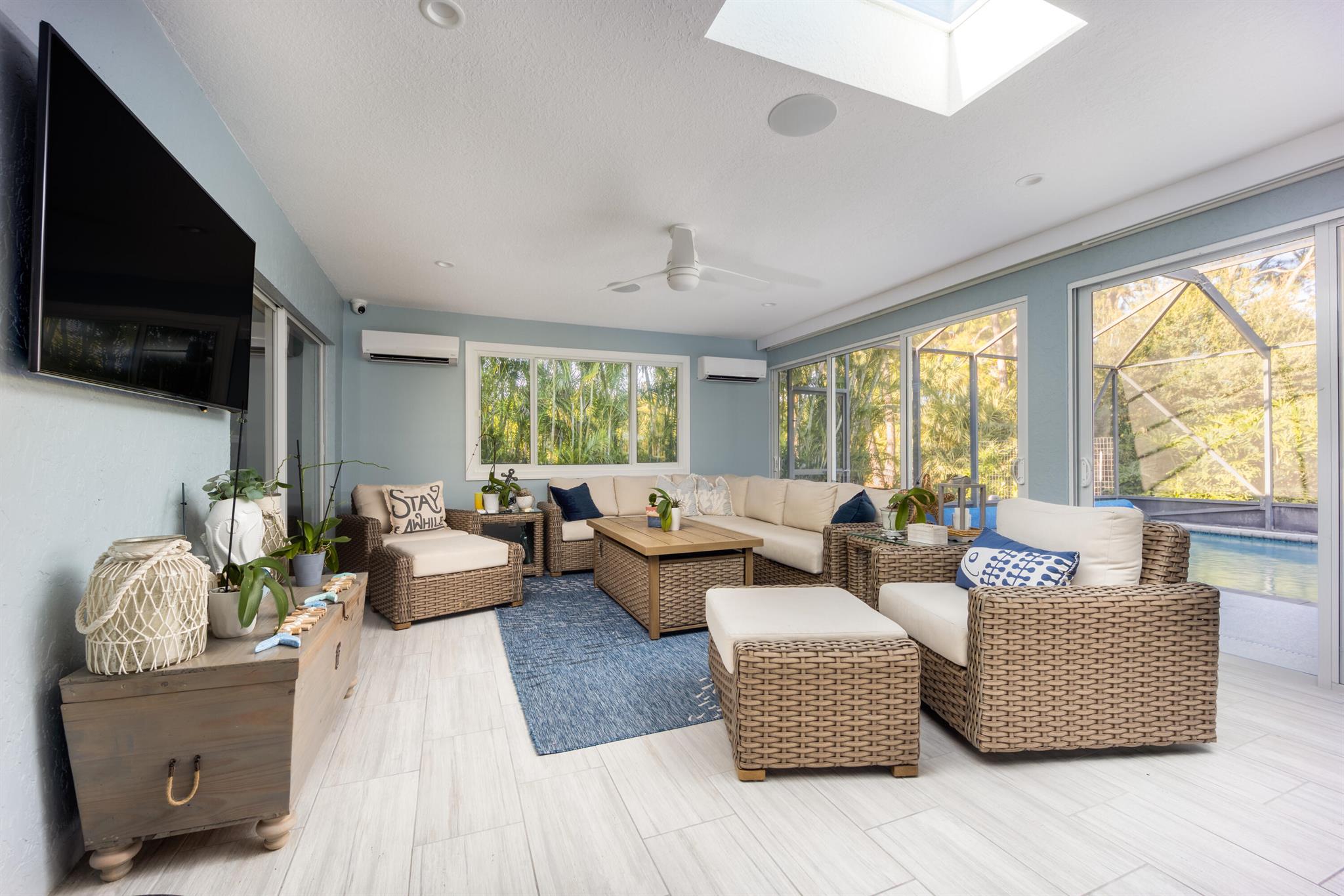 YACHT & COUNTRY CLUB OF S - Residential