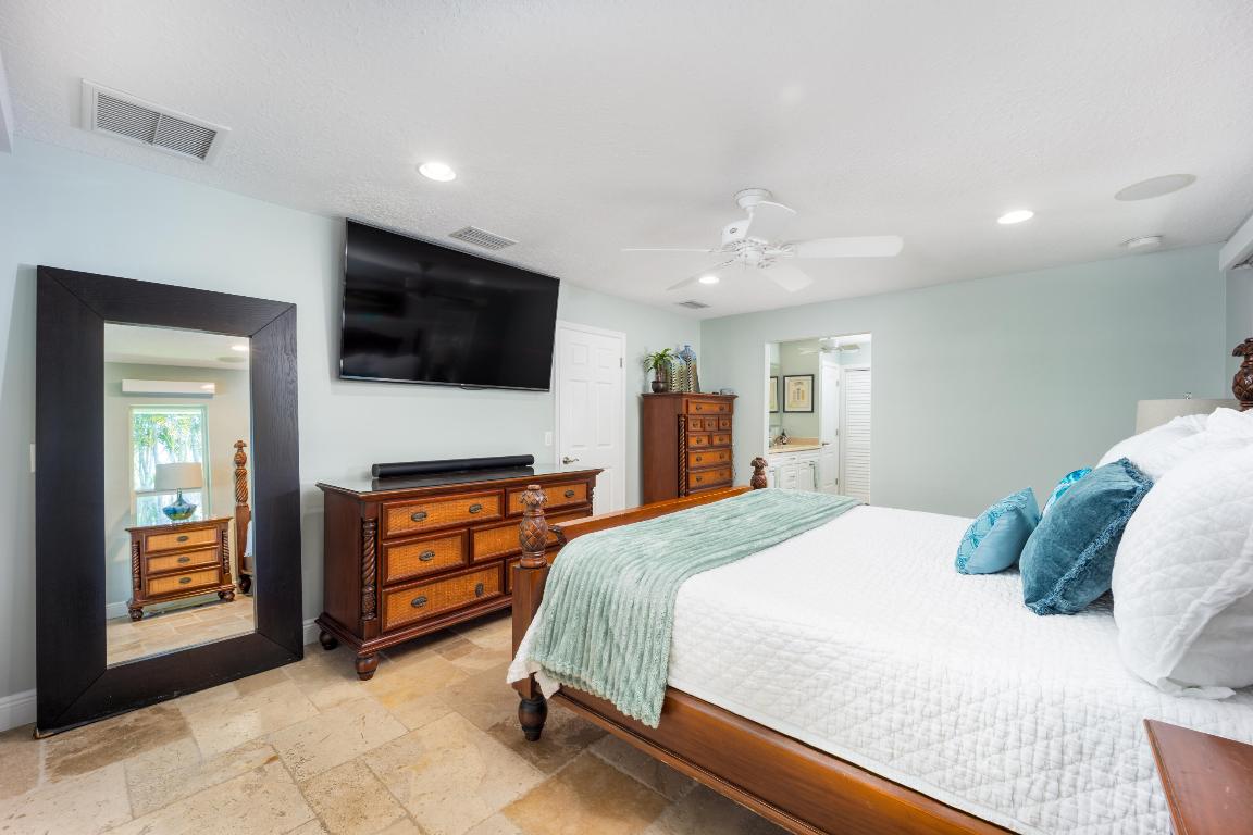 YACHT & COUNTRY CLUB OF STUART - Residential