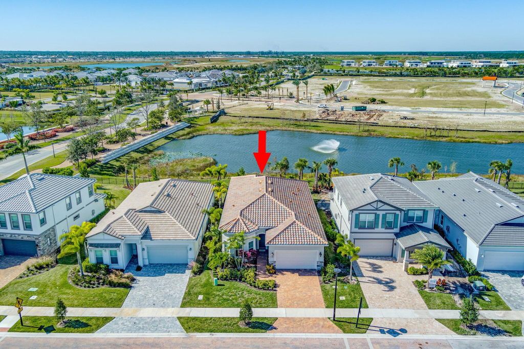 Photo of 10768 Northbrook Circle, Palm Beach Gardens, FL 33412 (MLS # R11042033)