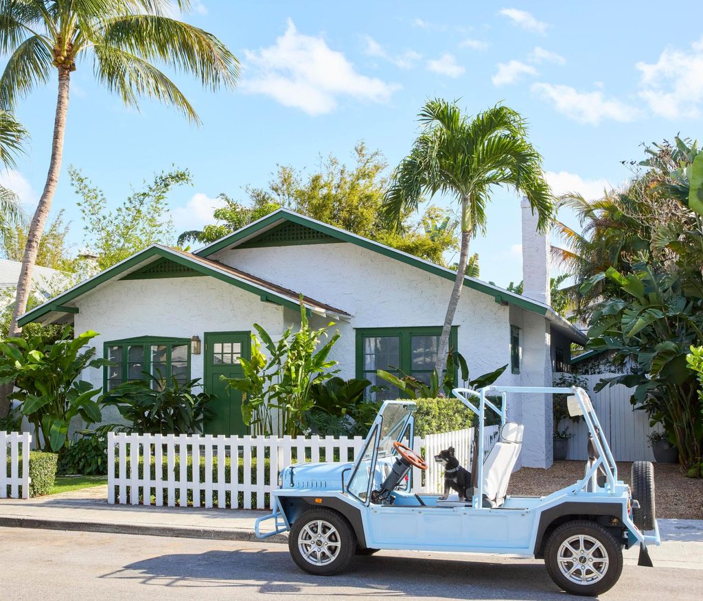 Photo of 310 Vallette Way, West Palm Beach, FL 33401 (MLS # R11153948)