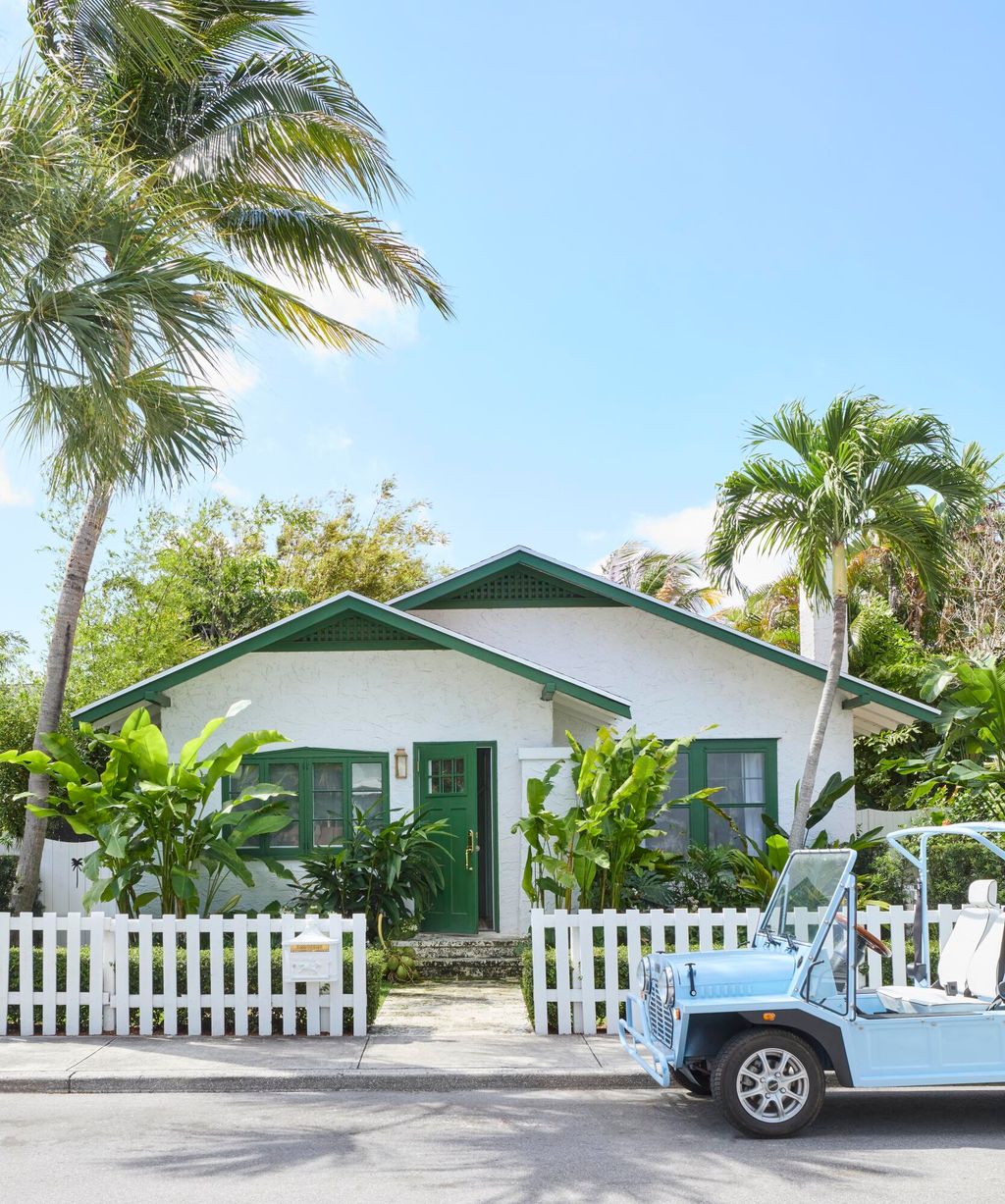 Photo of 310 Vallette Way, West Palm Beach, FL 33401 (MLS # R11153948)