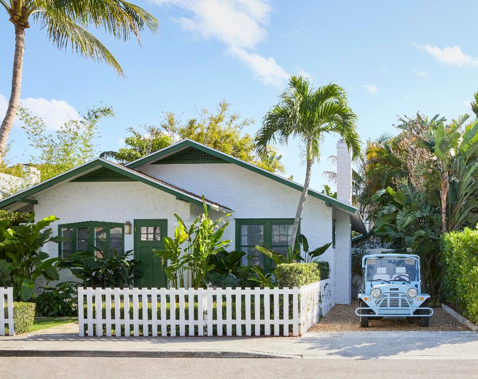CARLBERG COURT - Residential