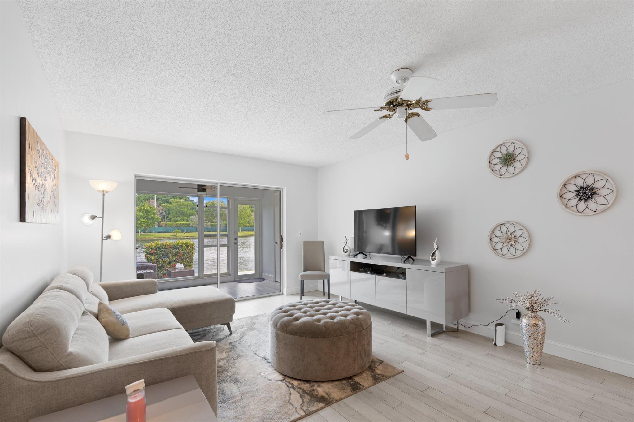 8753 Bella Vista Drive 33