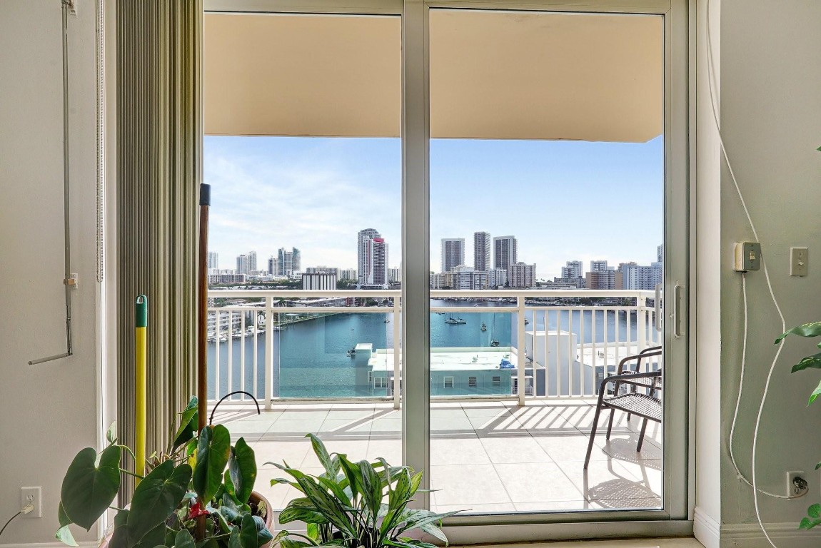 GOLDEN HORN CONDO - Residential