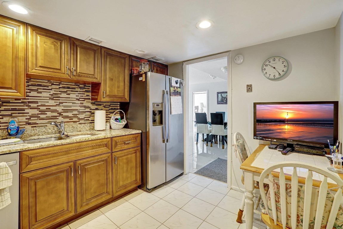 GOLDEN HORN CONDO - Residential