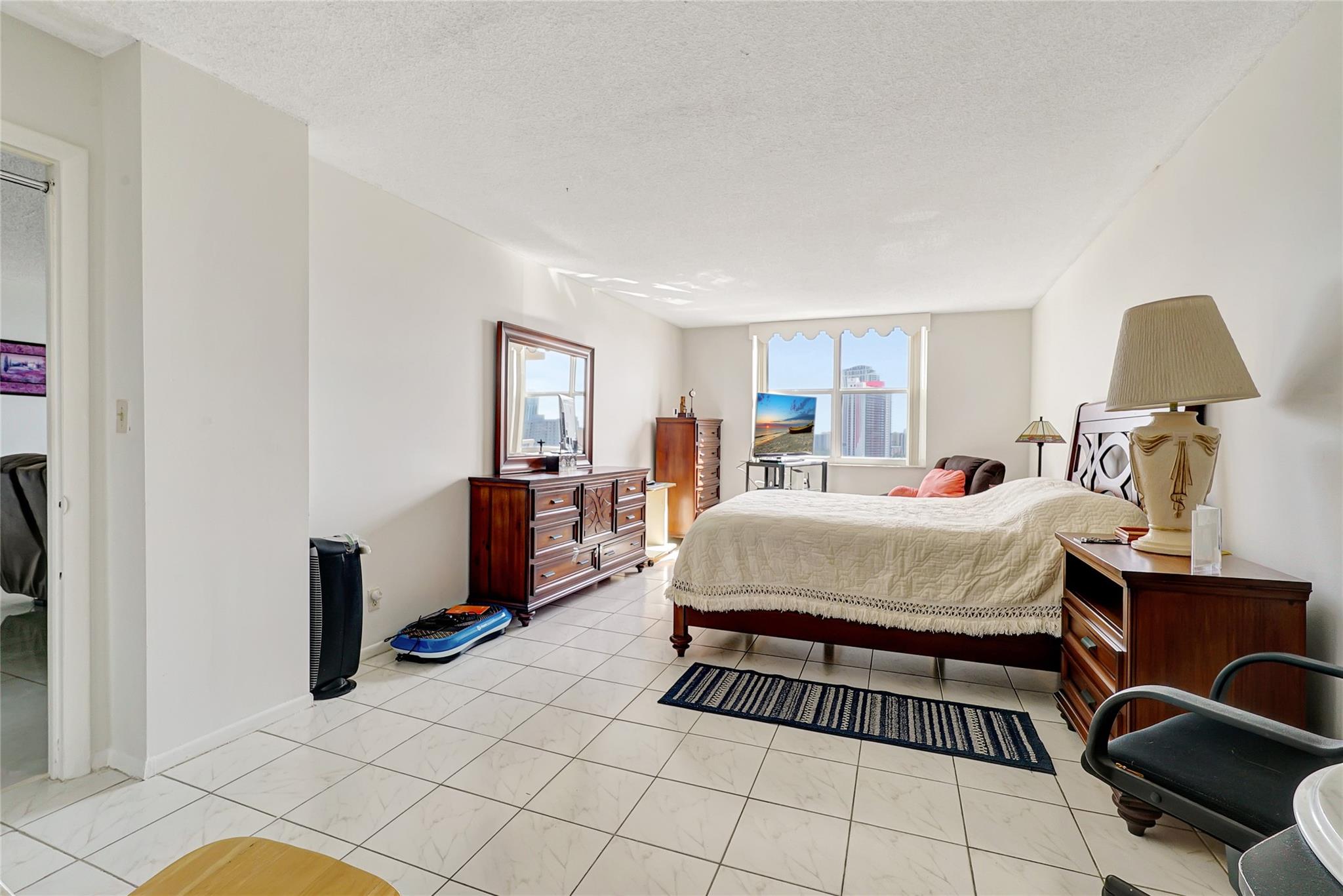 GOLDEN HORN CONDO - Residential