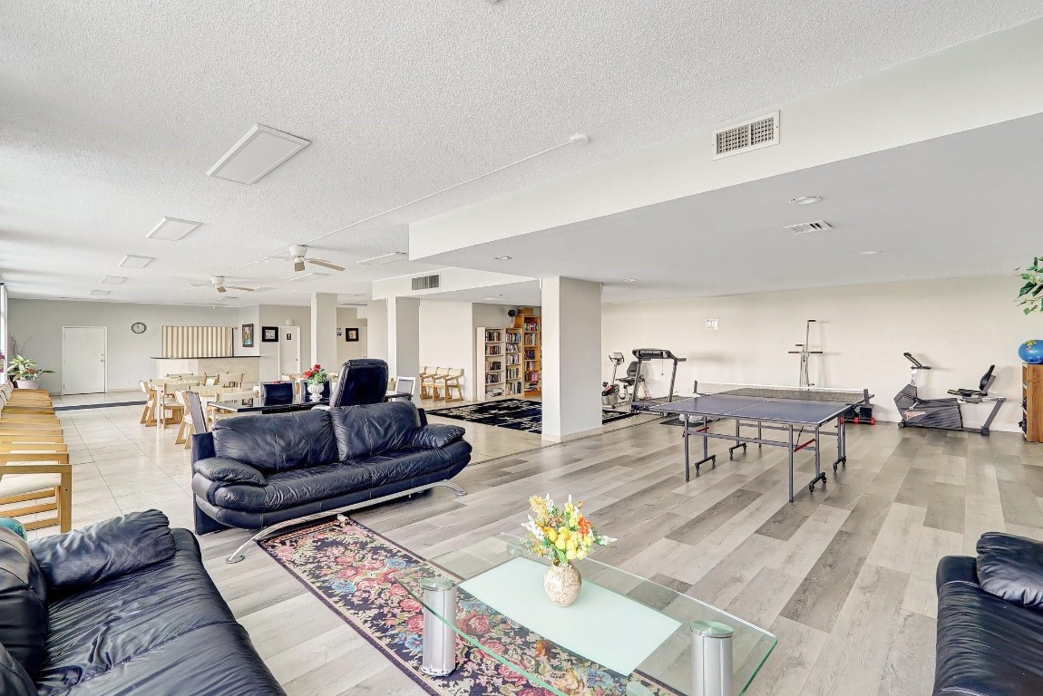 GOLDEN HORN CONDO - Residential