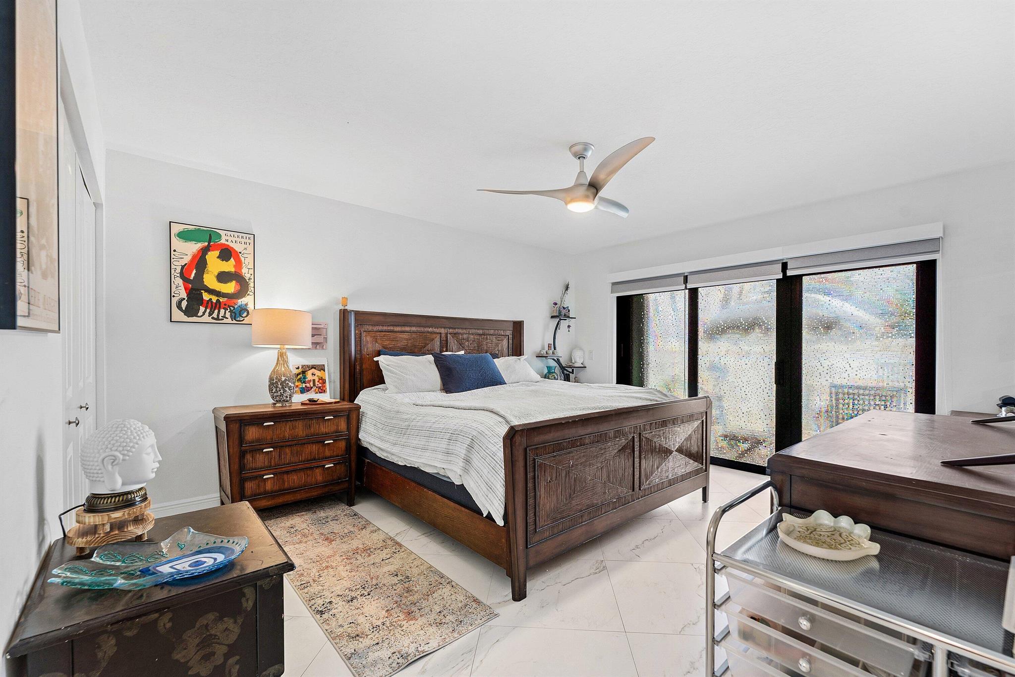 WOODS AT HUNTERS RUN COND - Residential