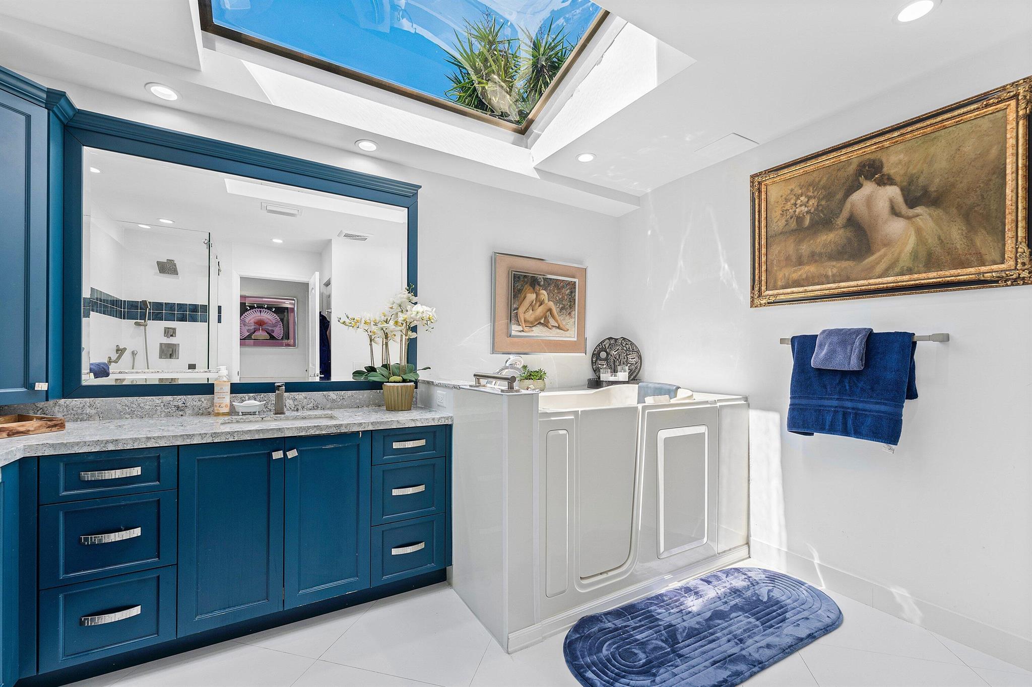 WOODS AT HUNTERS RUN COND - Residential