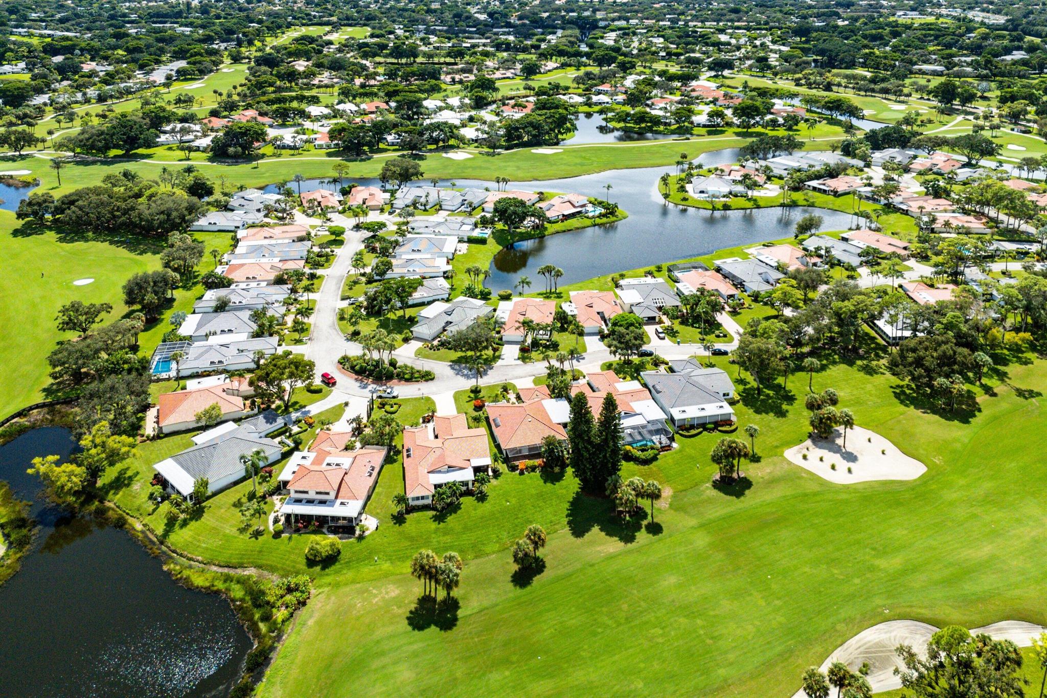 WOODS AT HUNTERS RUN COND - Residential