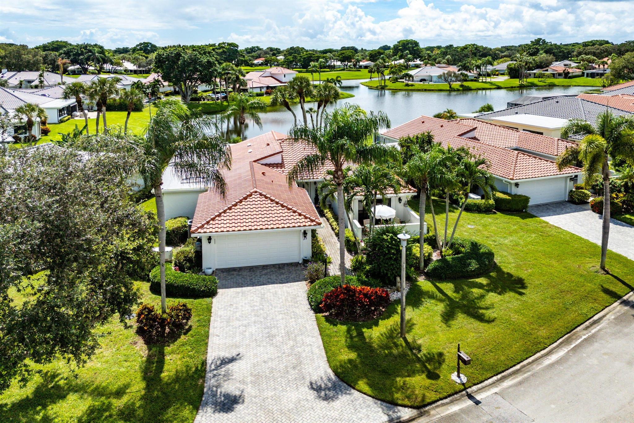 WOODS AT HUNTERS RUN COND - Residential