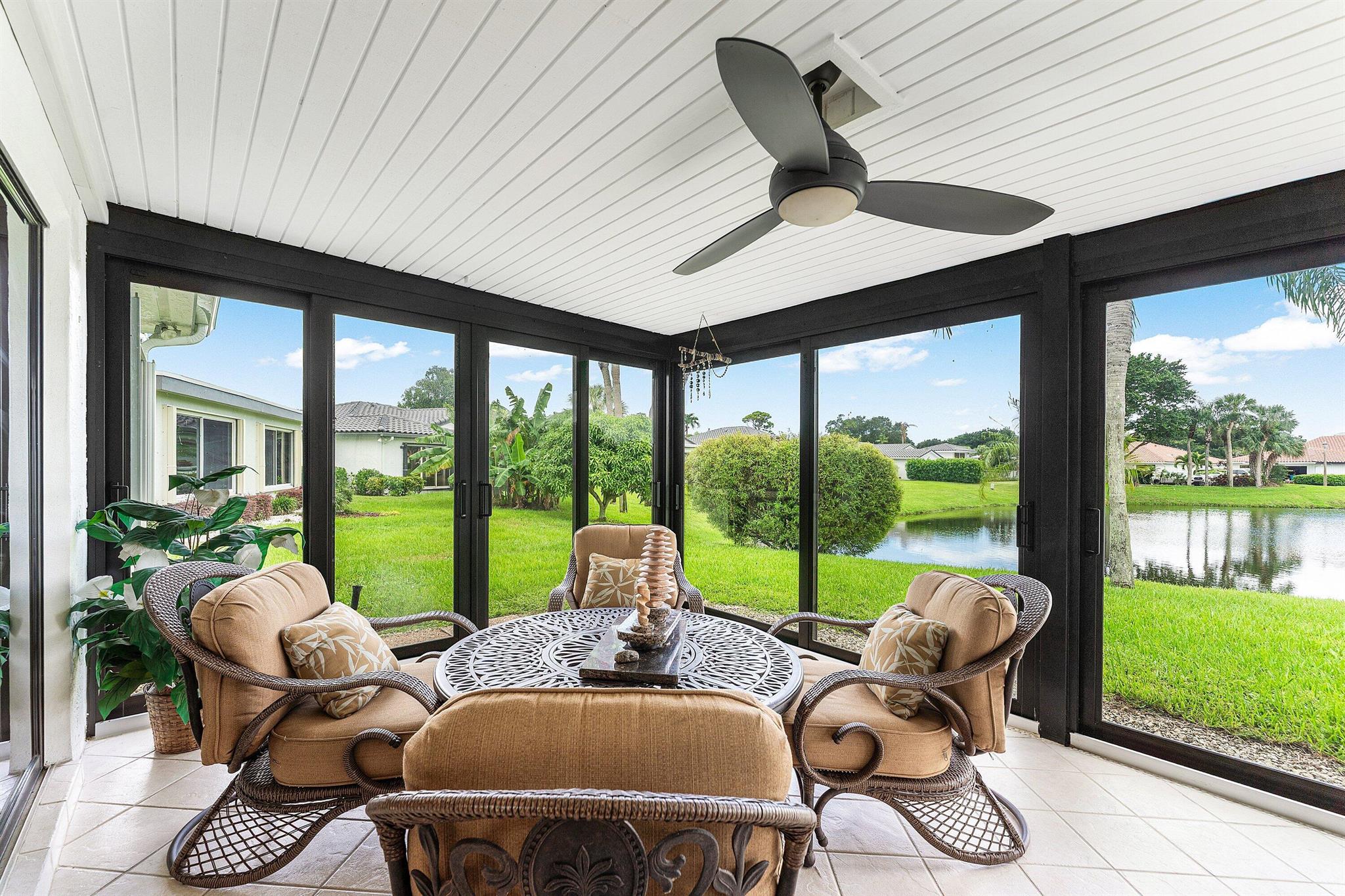 WOODS AT HUNTERS RUN COND - Residential