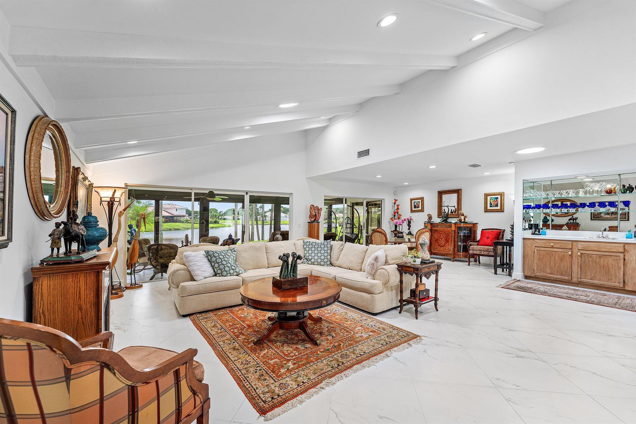 WOODS AT HUNTERS RUN COND - Residential