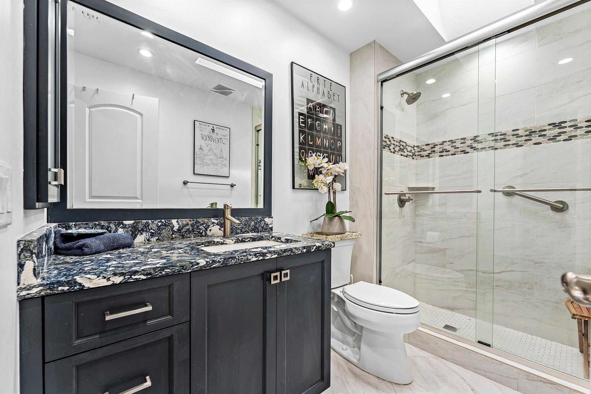 WOODS AT HUNTERS RUN COND - Residential