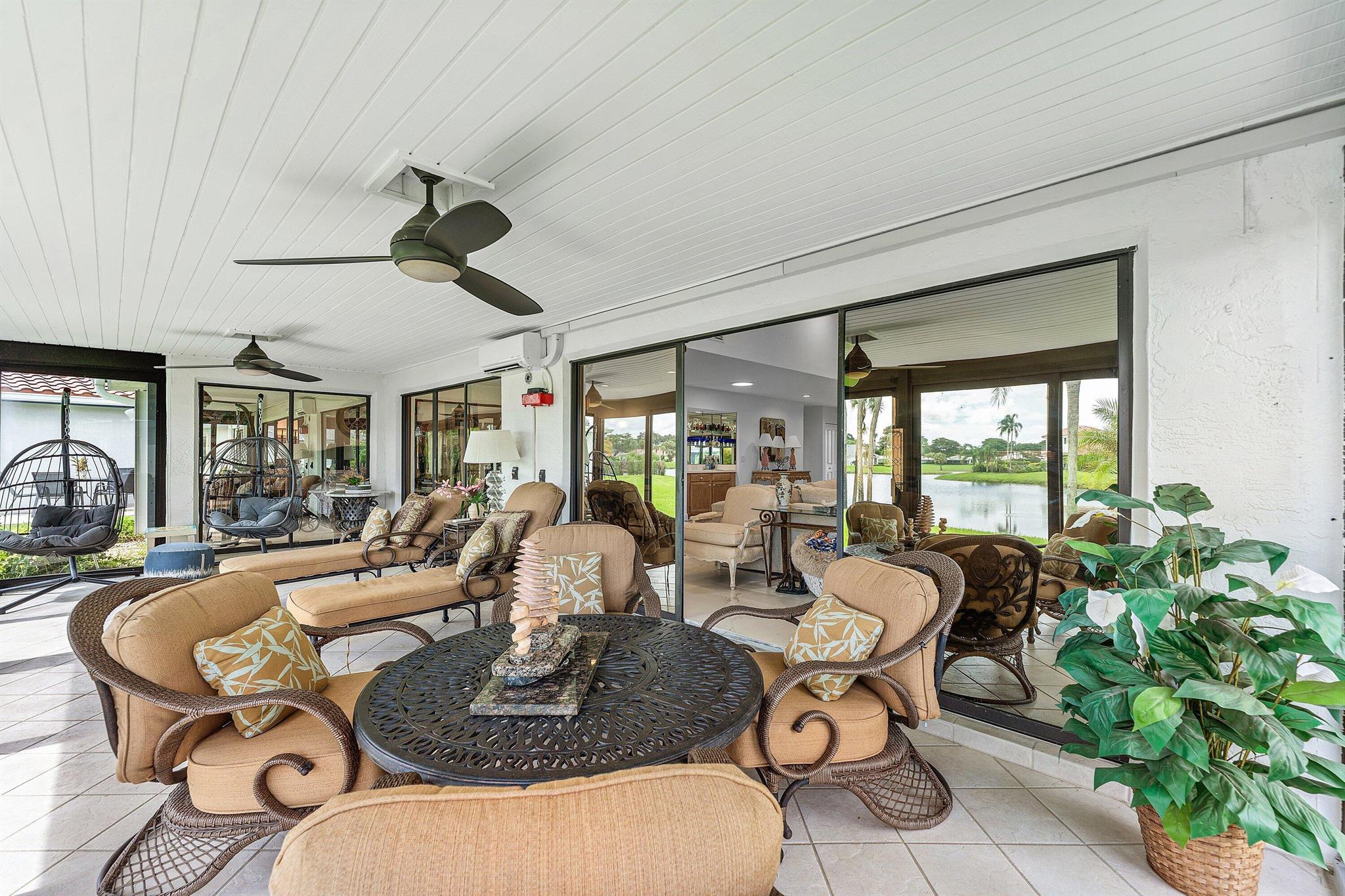 WOODS AT HUNTERS RUN COND - Residential