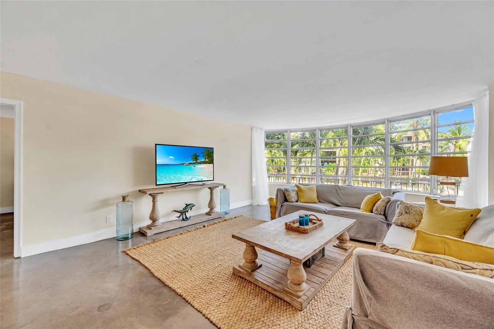 Ridgeview Towers Condo - Residential Lease