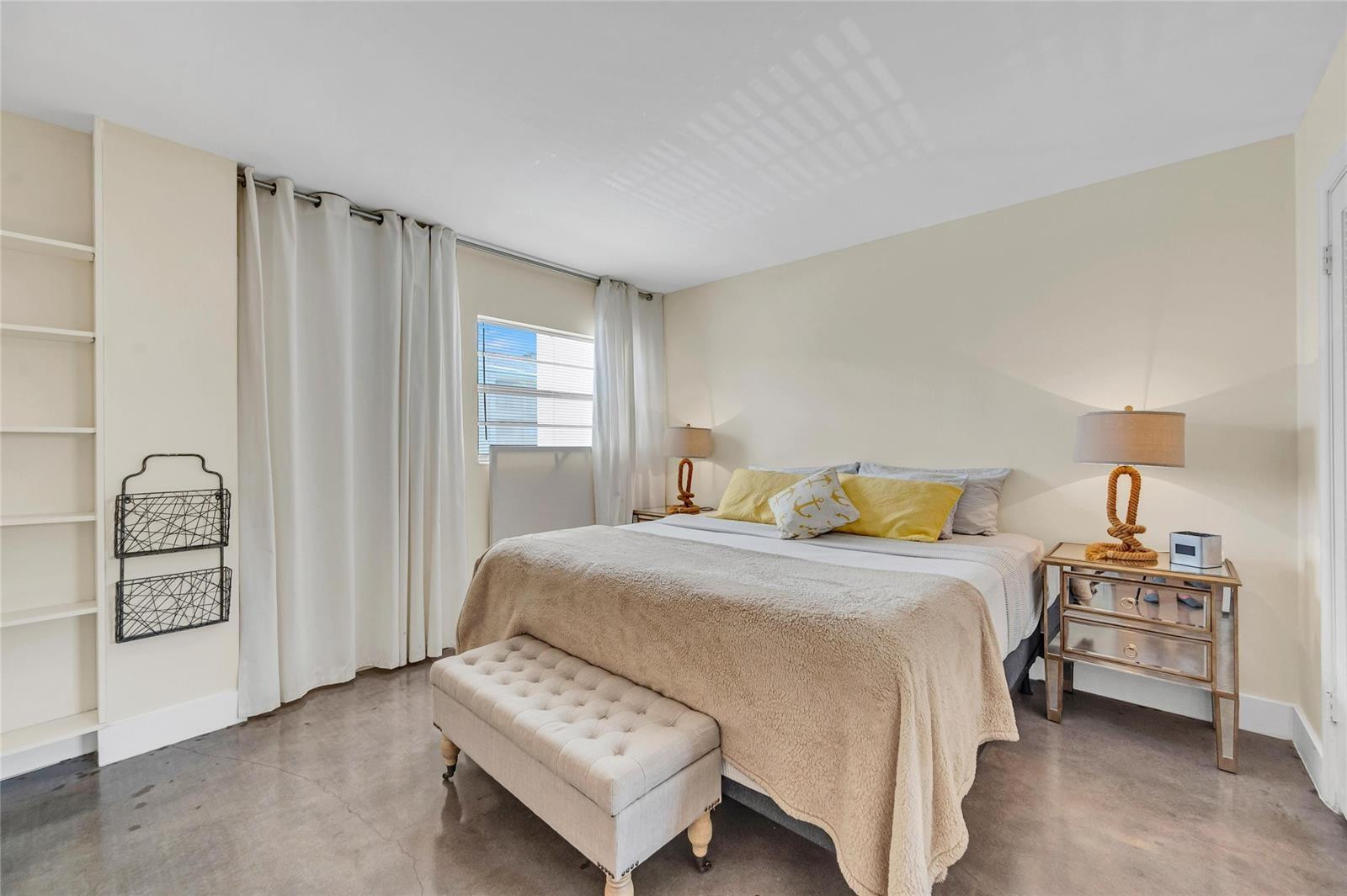 Ridgeview Towers Condo - Residential Lease