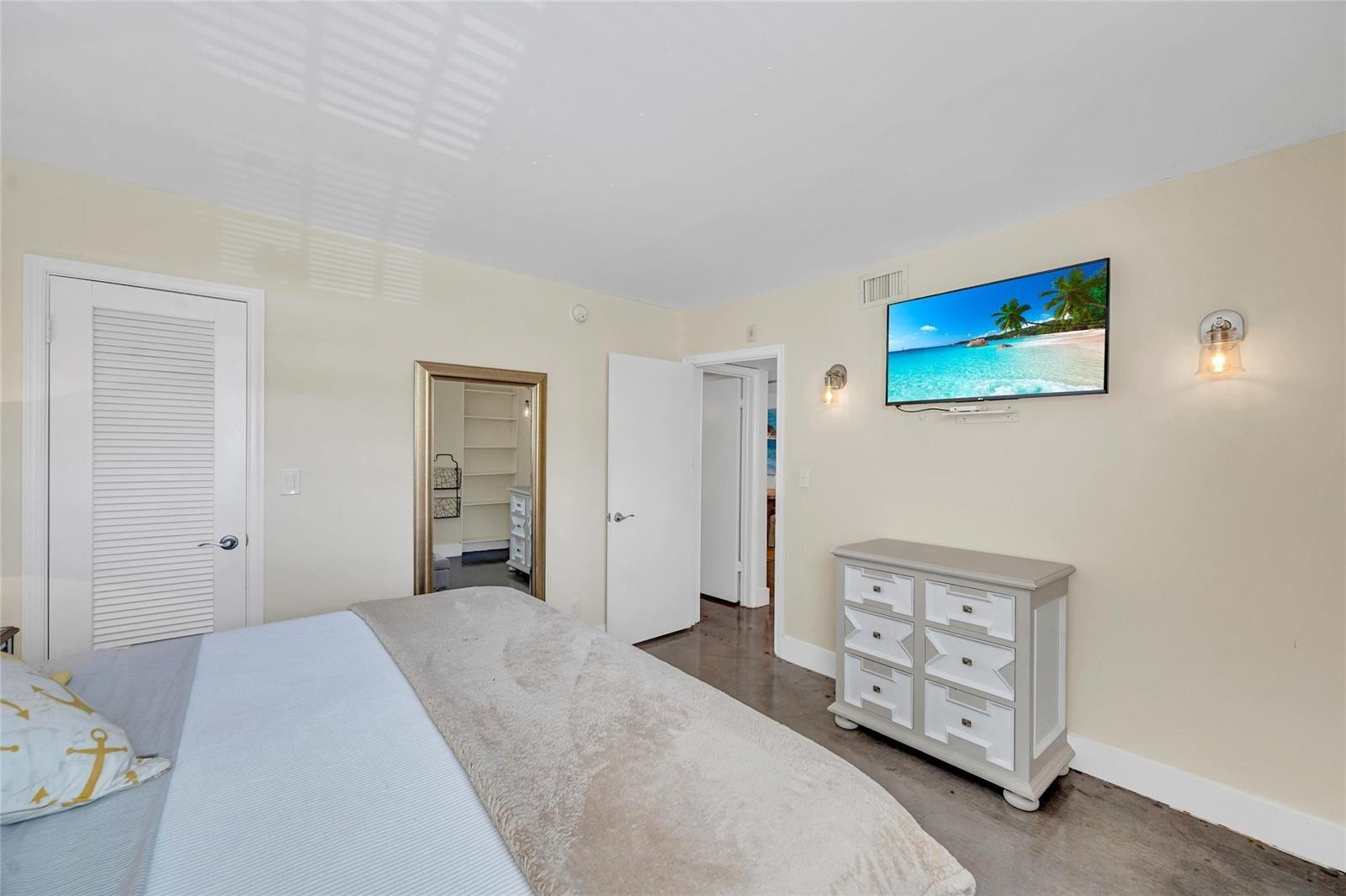 Ridgeview Towers Condo - Residential Lease