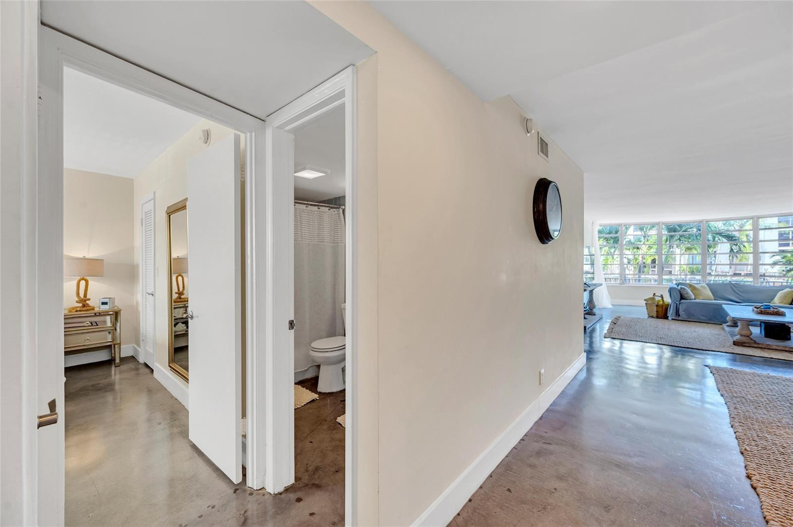 Ridgeview Towers Condo - Residential Lease