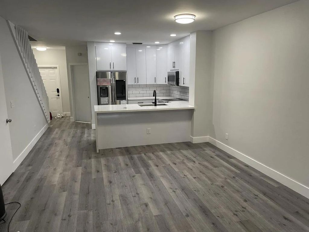 Photo of 12171 SW 4th Street, Pembroke Pines, FL 33025 (MLS # R11094609)