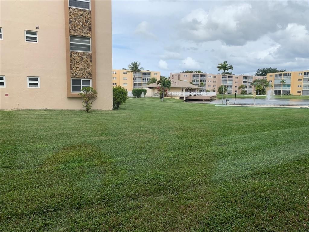 Photo of 201 SE 11th Ter #102, Dania Beach, FL 33004 (MLS # F10318535)