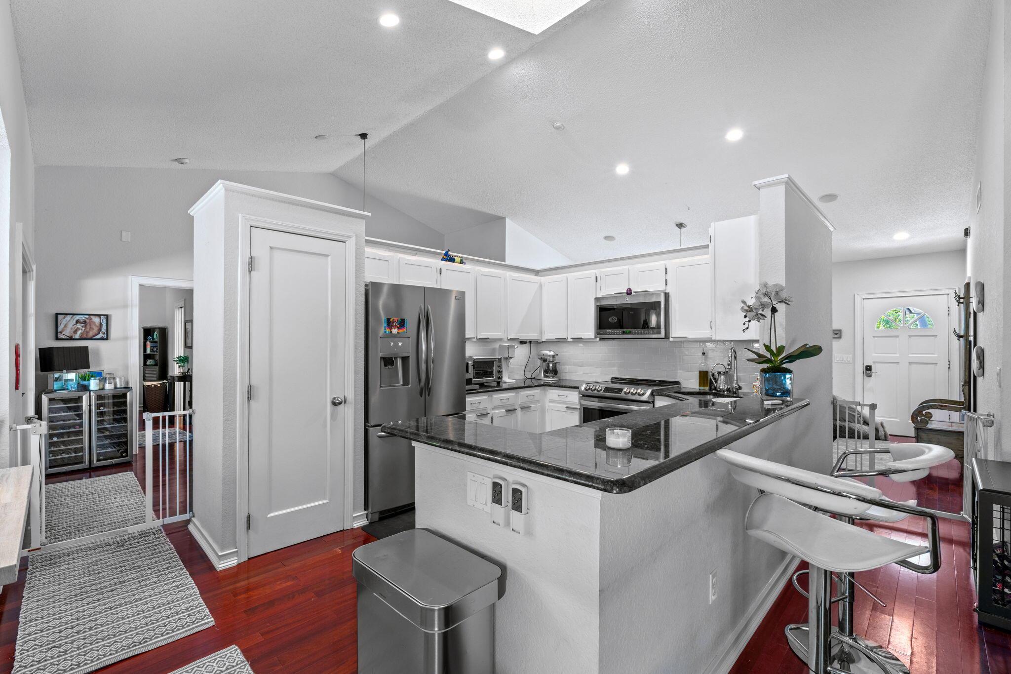 SUGAR POND MANOR OF WELLI - Residential Lease