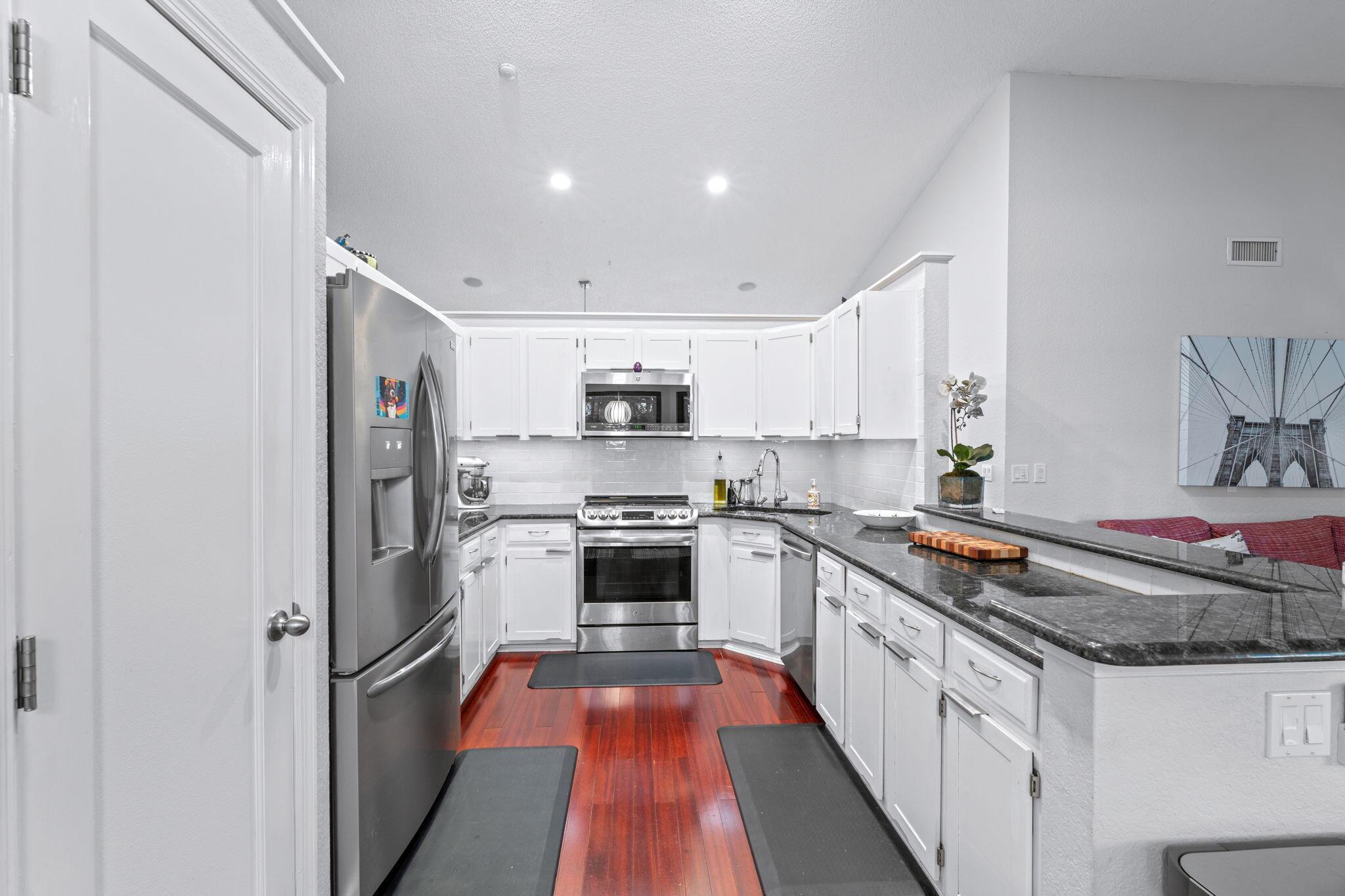SUGAR POND MANOR OF WELLI - Residential Lease