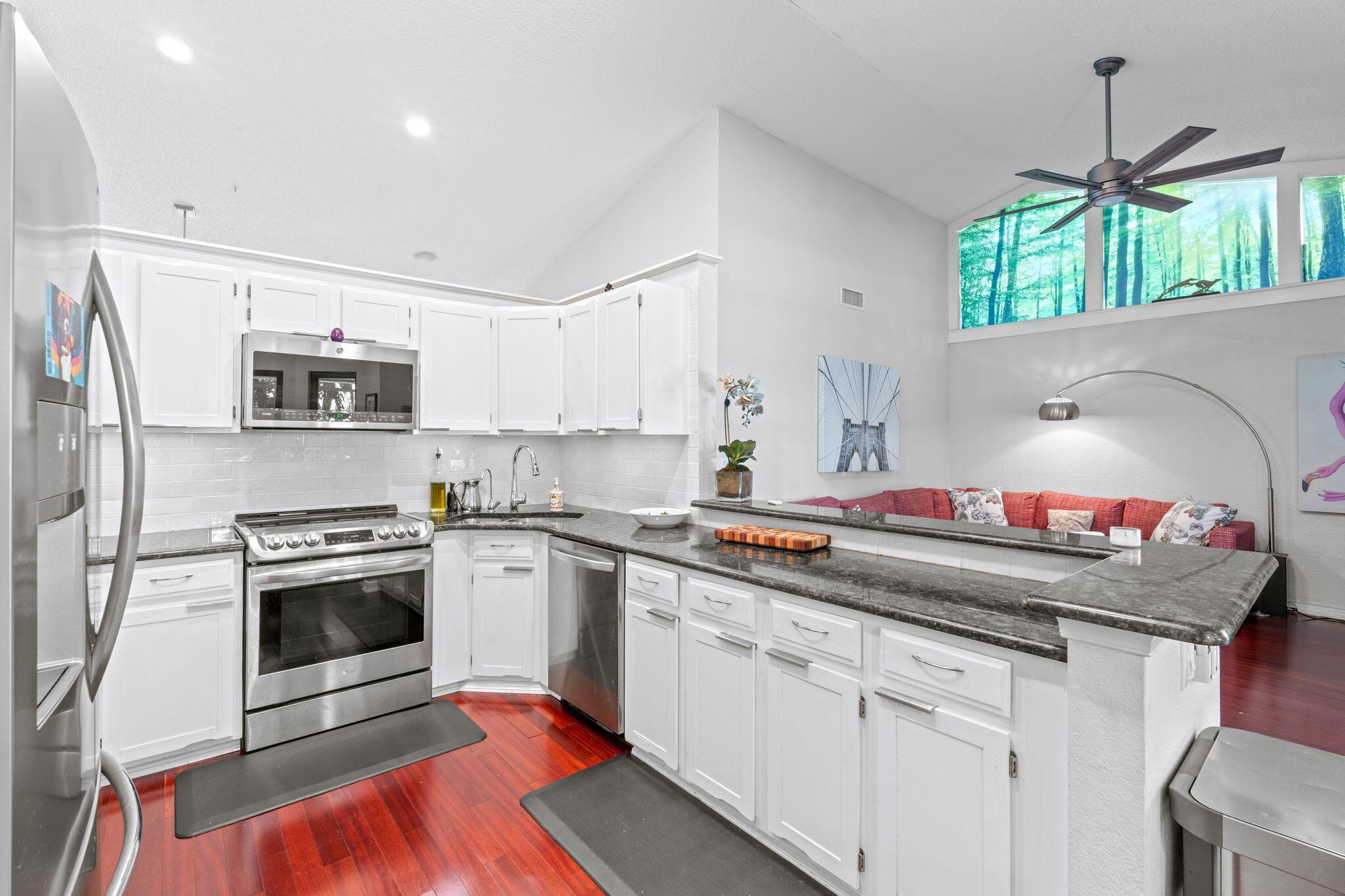 SUGAR POND MANOR OF WELLI - Residential Lease