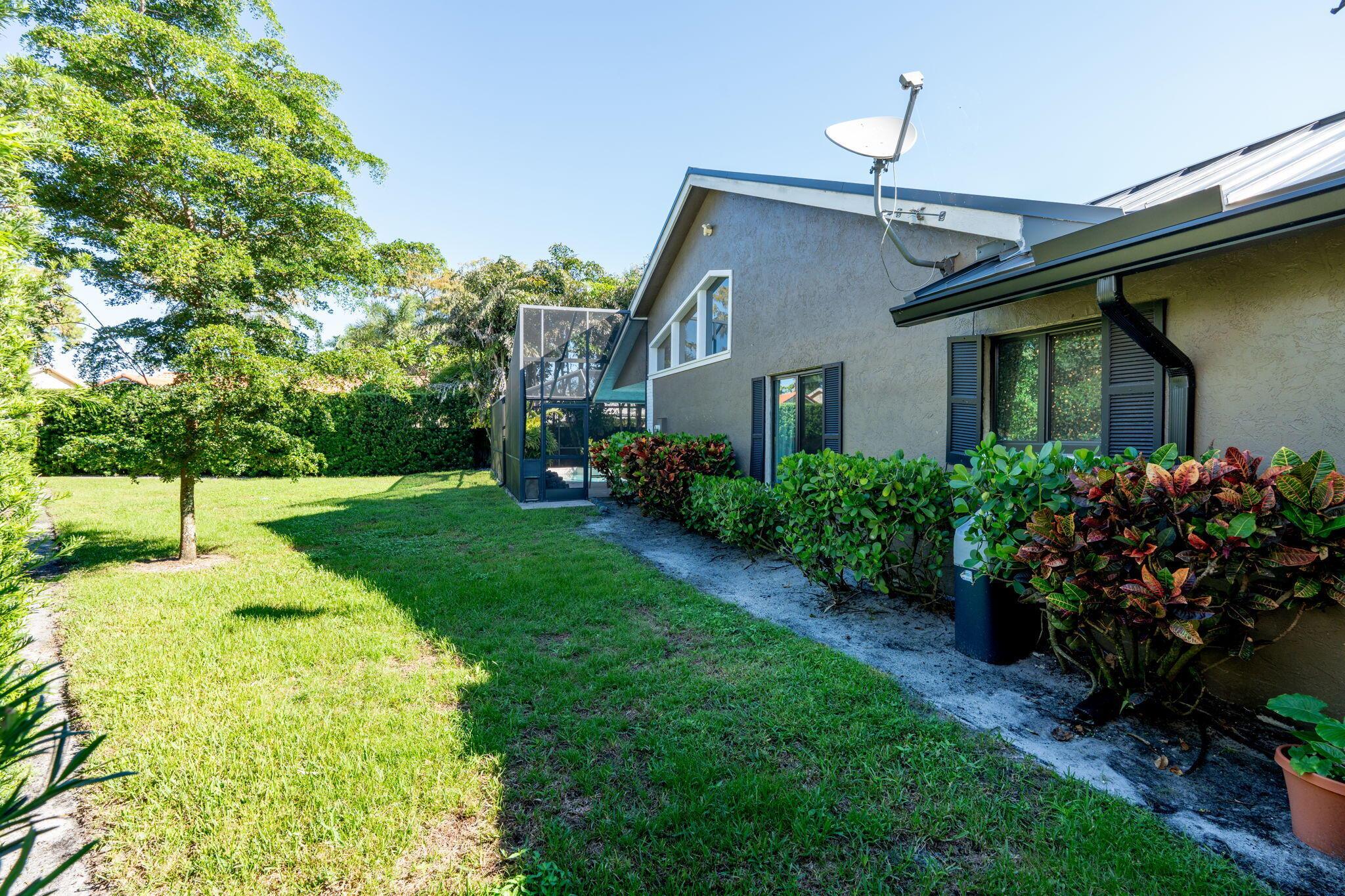 SUGAR POND MANOR OF WELLI - Residential Lease