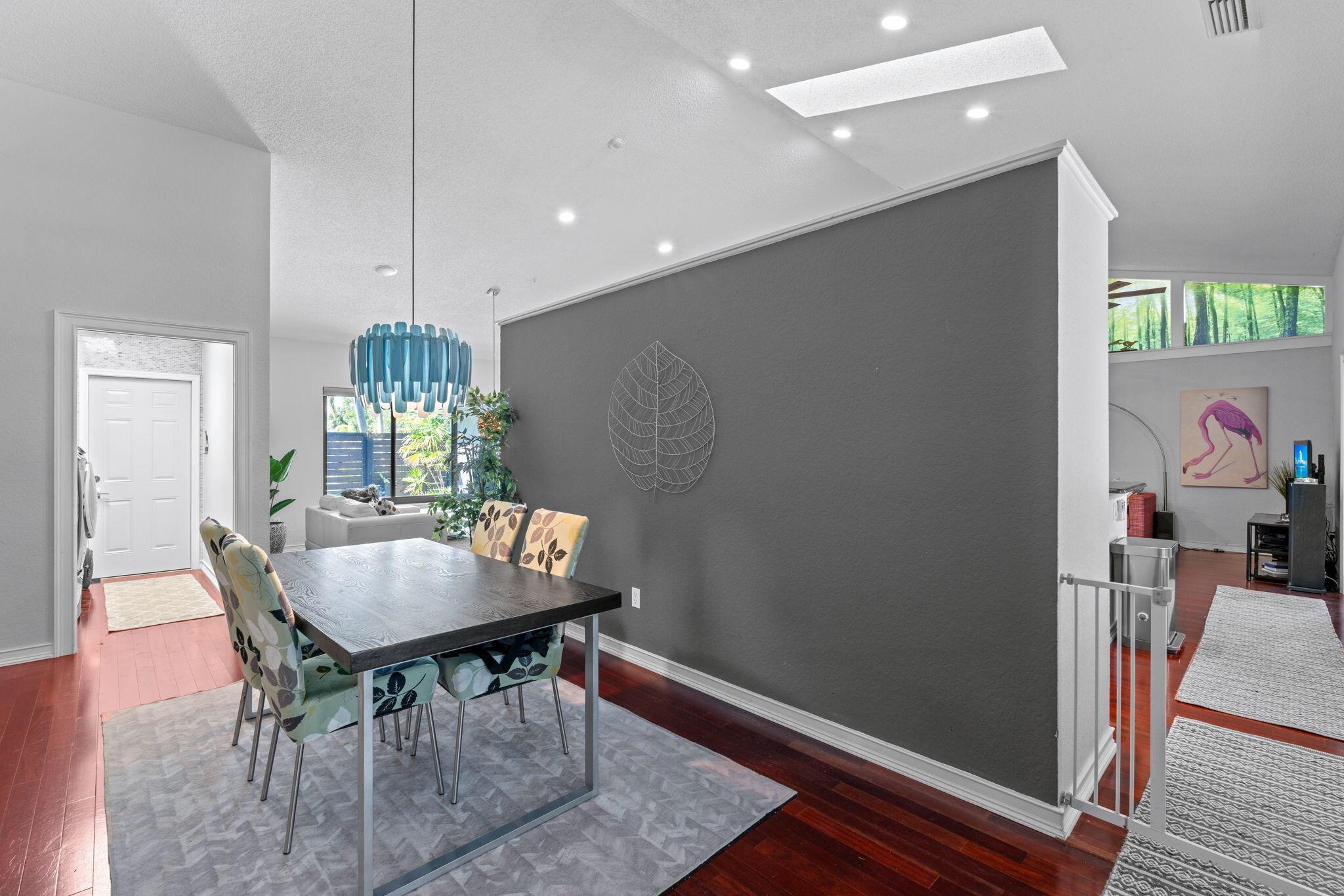 SUGAR POND MANOR OF WELLI - Residential Lease