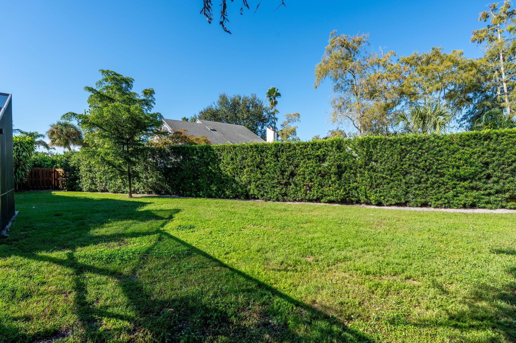SUGAR POND MANOR OF WELLI - Residential Lease
