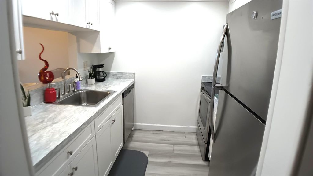 Photo of 777 S Federal Highway #RP306, Pompano Beach, FL 33062 (MLS # F10467886)